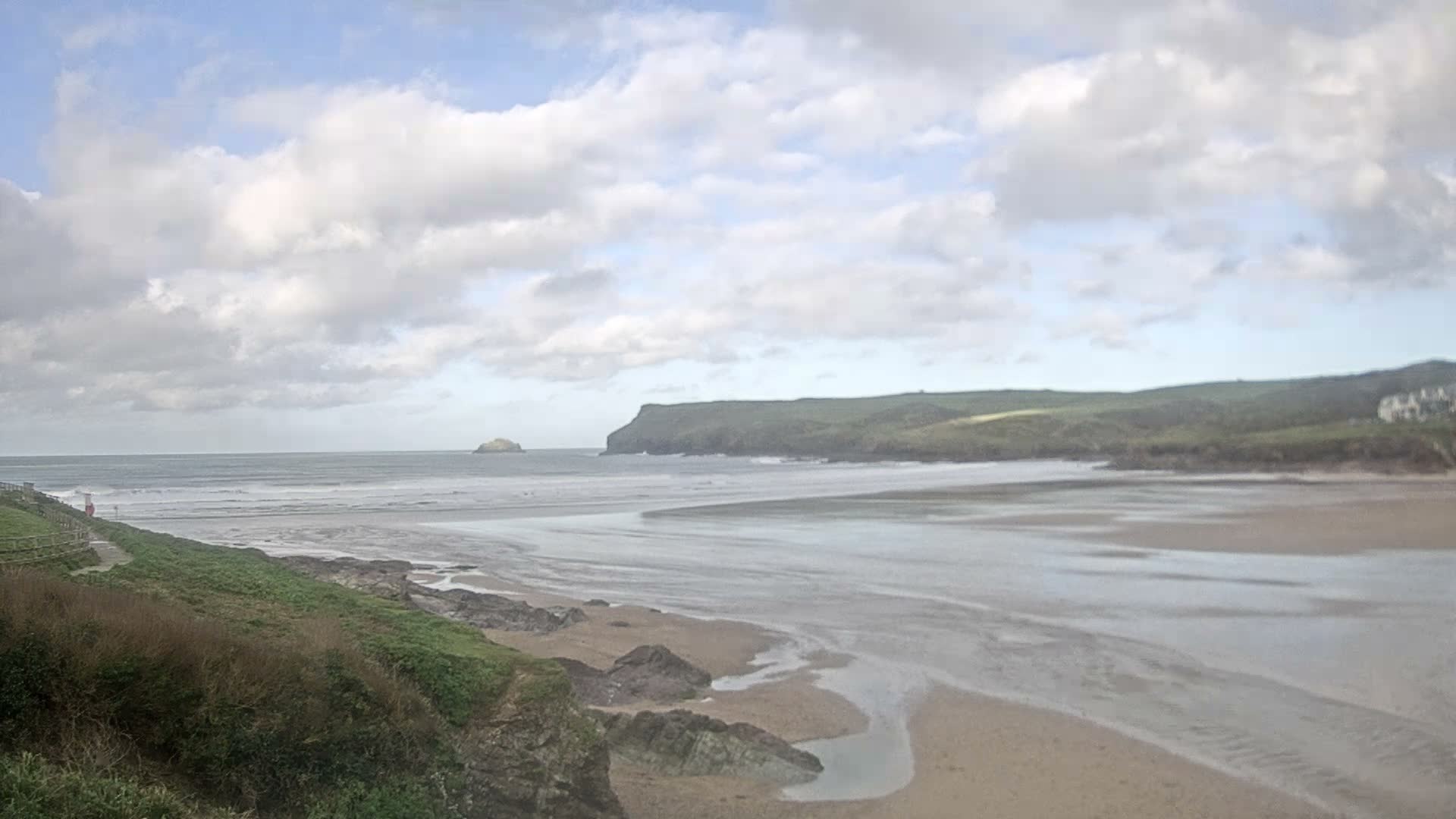 Polzeath Beach Live Cam - Polzeath, Cornwall, South West, England, United Kingdom