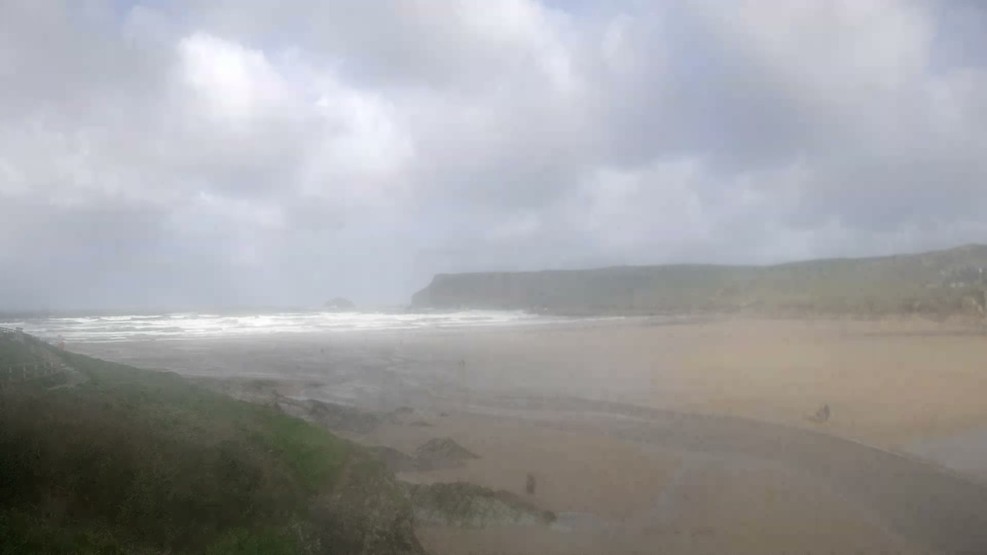 Polzeath Beach Live Cam - Polzeath, Cornwall, South West, England, United Kingdom