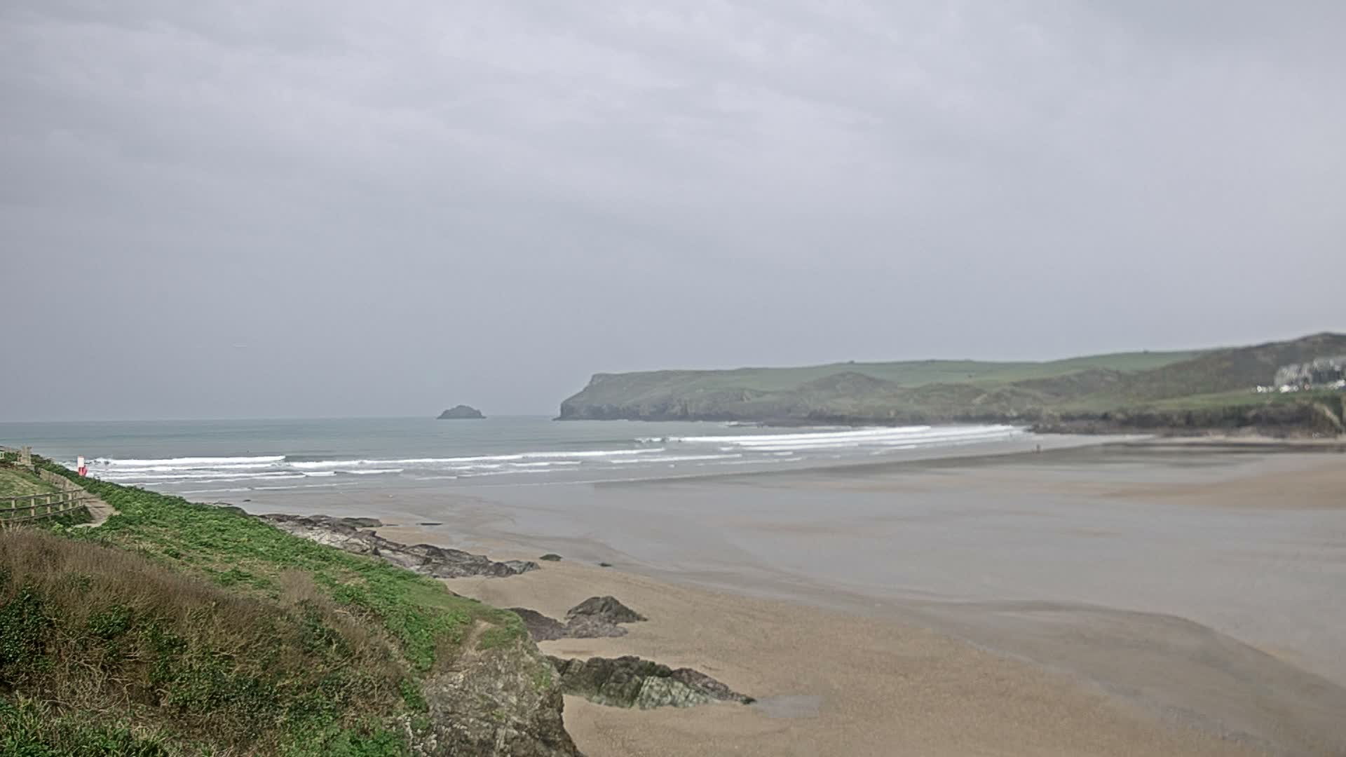 Polzeath Beach Live Cam - Polzeath, Cornwall, South West, England, United Kingdom