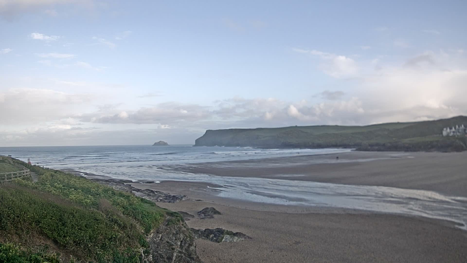 Polzeath Beach Live Cam - Polzeath, Cornwall, South West, England, United Kingdom