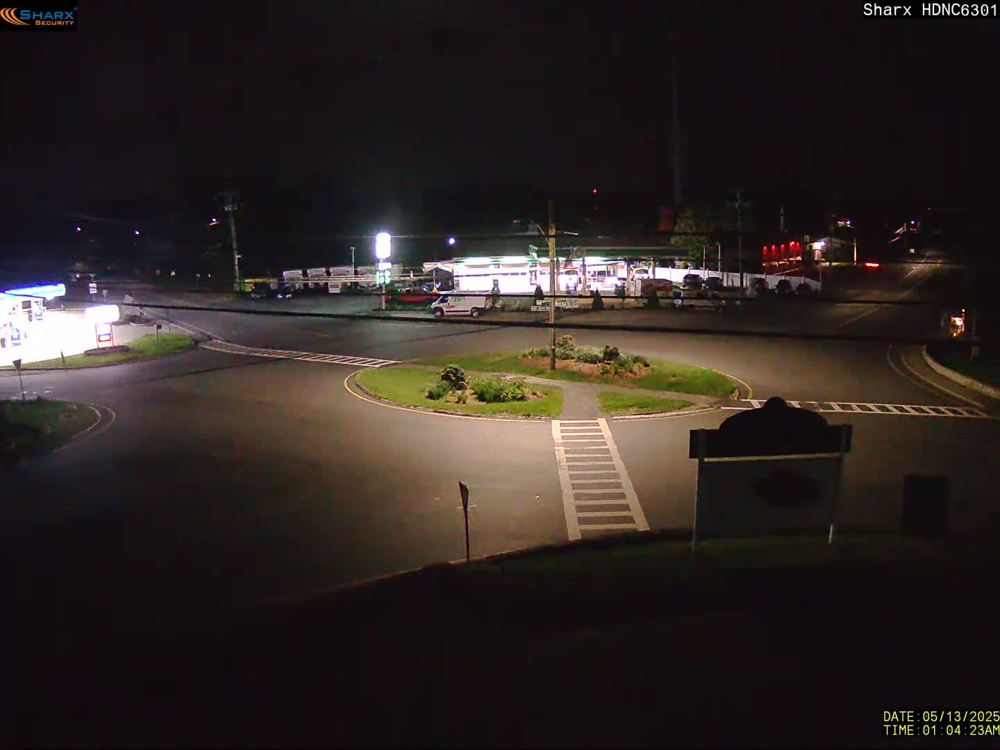 Derry City NH, E Derry Rd/ Chester Rd /E Broadway Derry Village Junction Live Cam - Derry, Rockingham, New Hampshire, USA