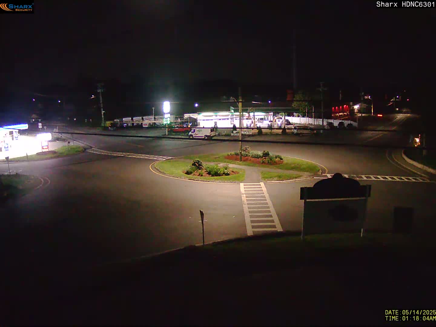 Derry City NH, E Derry Rd/ Chester Rd /E Broadway Derry Village Junction Live Cam - Derry, Rockingham, New Hampshire, USA