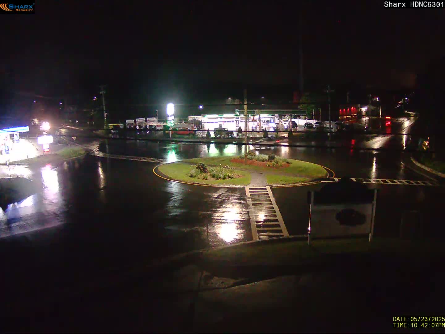 Derry City NH, E Derry Rd/ Chester Rd /E Broadway Derry Village Junction Live Cam - Derry, Rockingham, New Hampshire, USA