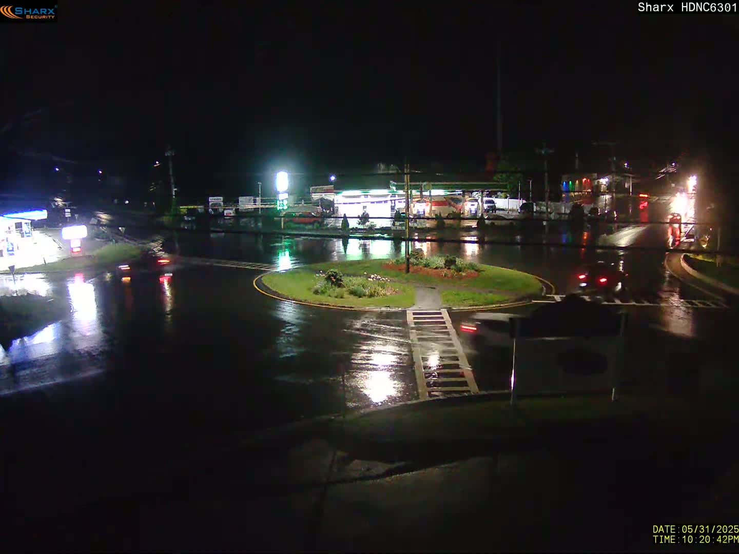 Derry City NH, E Derry Rd/ Chester Rd /E Broadway Derry Village Junction Live Cam - Derry, Rockingham, New Hampshire, USA
