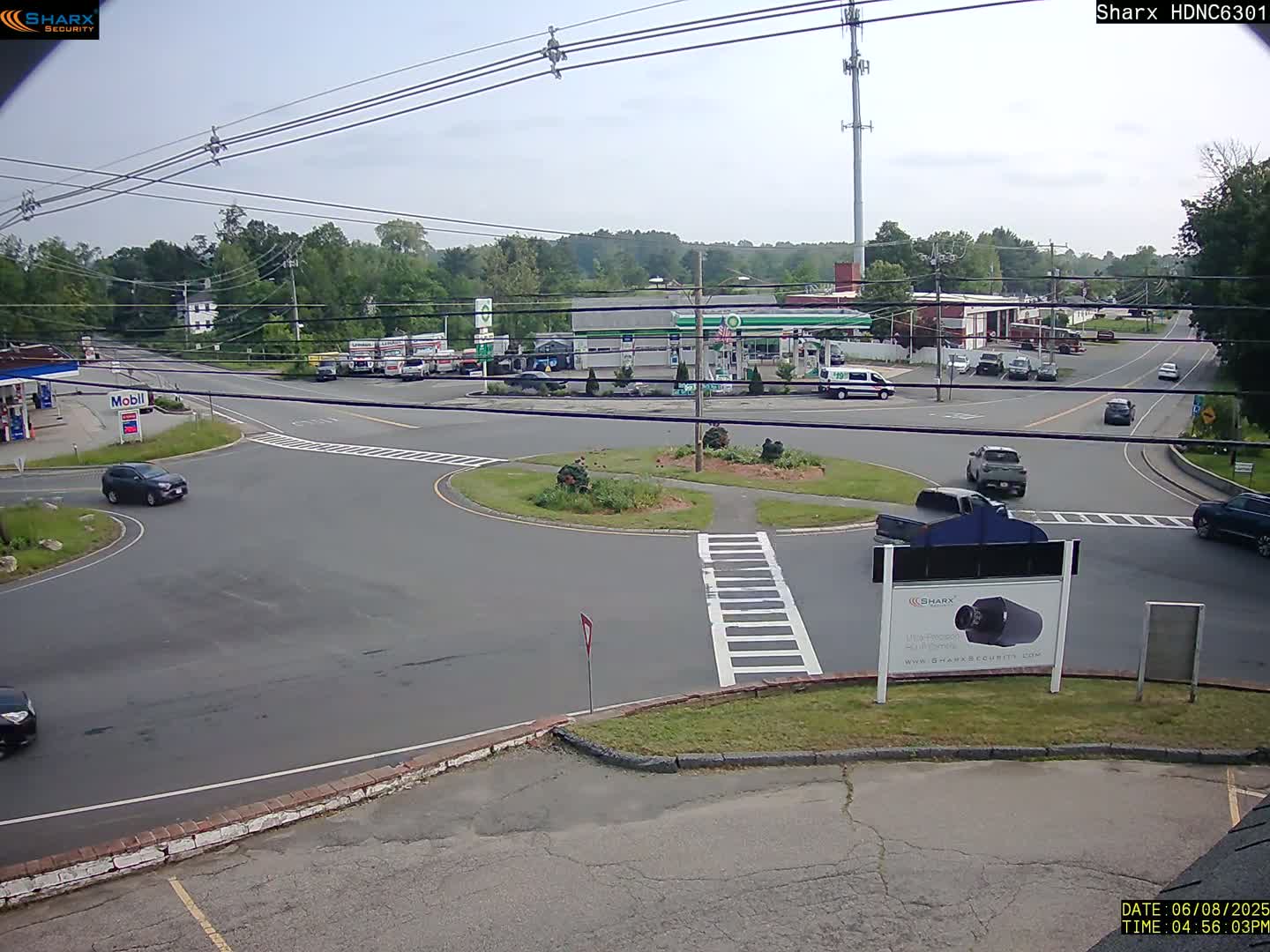 Derry City NH, E Derry Rd/ Chester Rd /E Broadway Derry Village Junction Live Cam - Derry, Rockingham, New Hampshire, USA