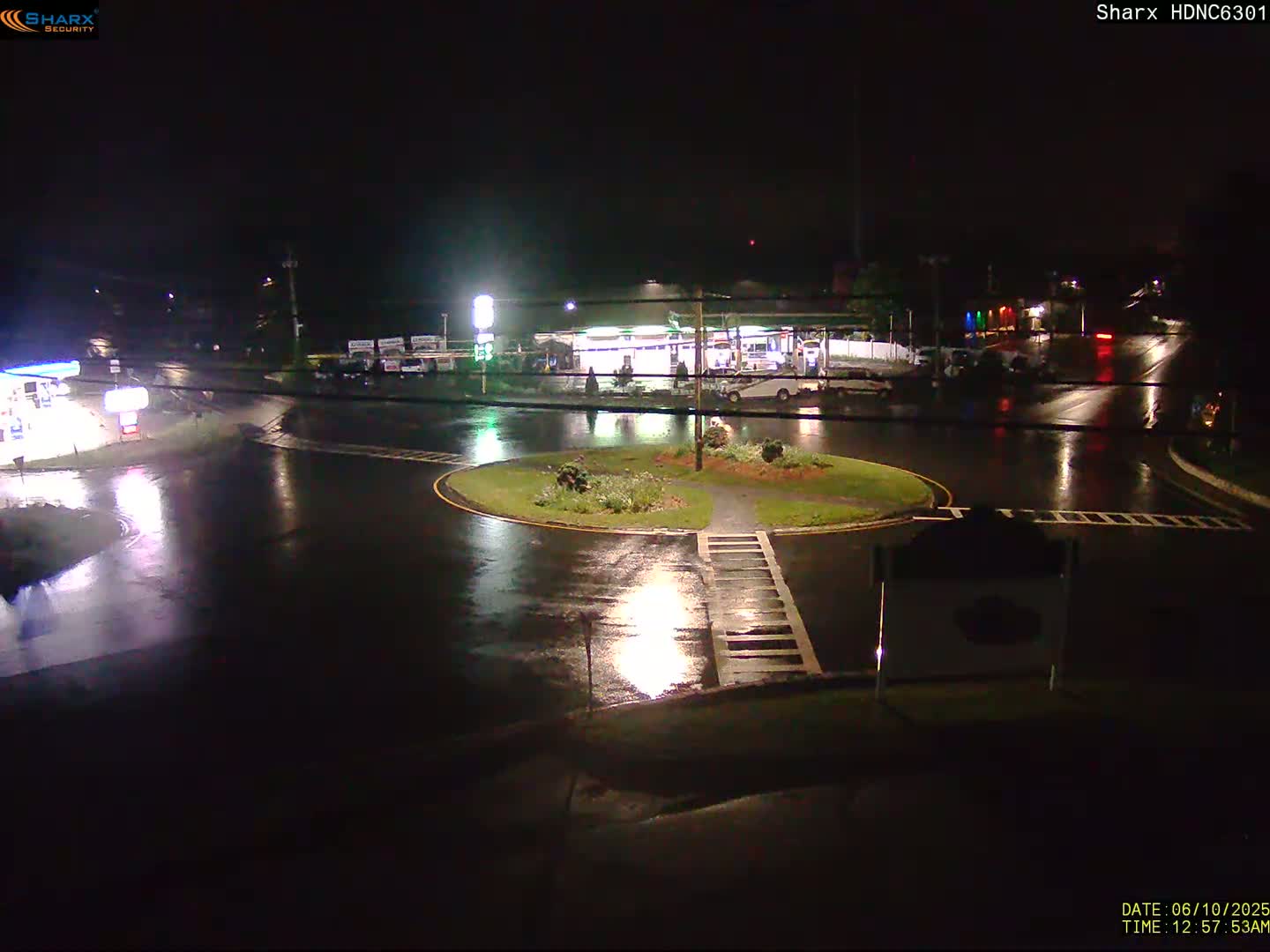 Derry City NH, E Derry Rd/ Chester Rd /E Broadway Derry Village Junction Live Cam - Derry, Rockingham, New Hampshire, USA