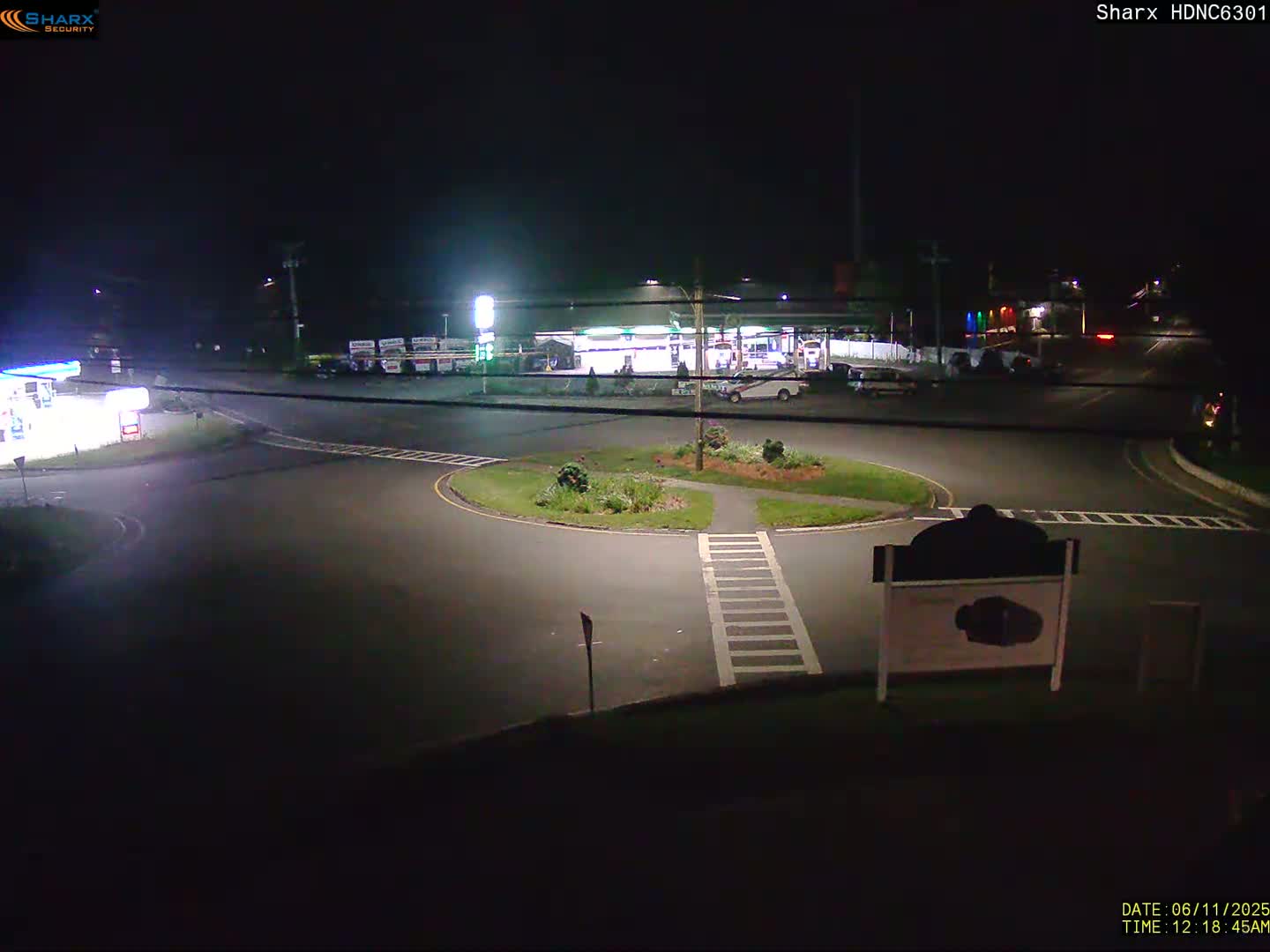 Derry City NH, E Derry Rd/ Chester Rd /E Broadway Derry Village Junction Live Cam - Derry, Rockingham, New Hampshire, USA