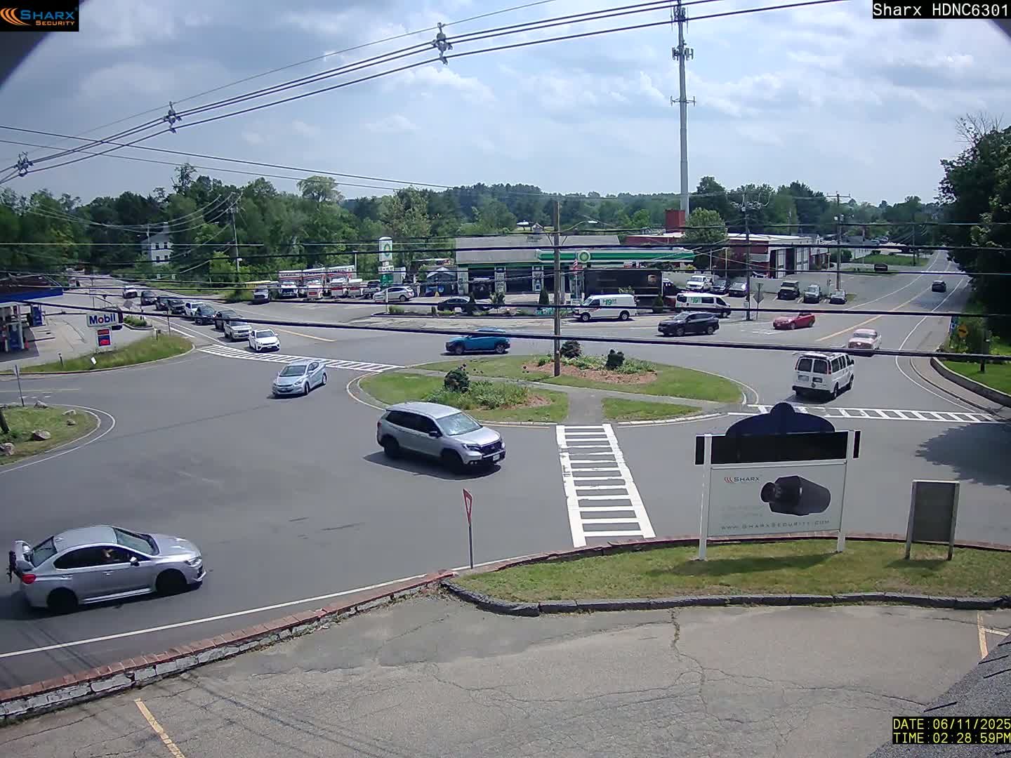 Derry City NH, E Derry Rd/ Chester Rd /E Broadway Derry Village Junction Live Cam - Derry, Rockingham, New Hampshire, USA