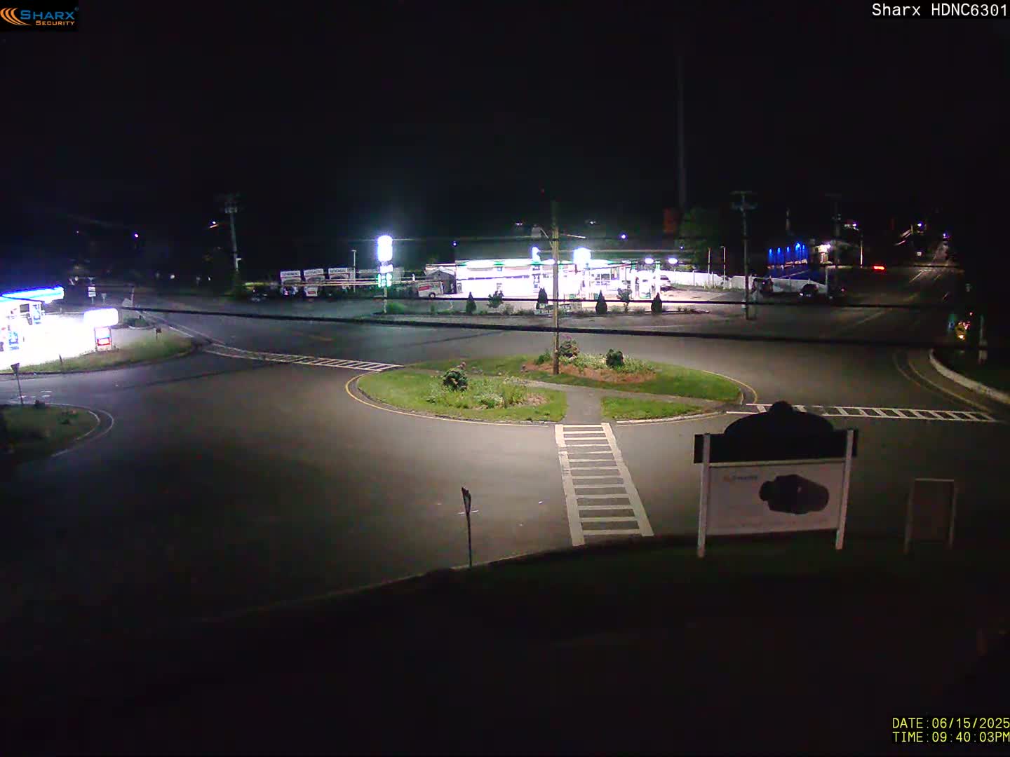 Derry City NH, E Derry Rd/ Chester Rd /E Broadway Derry Village Junction Live Cam - Derry, Rockingham, New Hampshire, USA