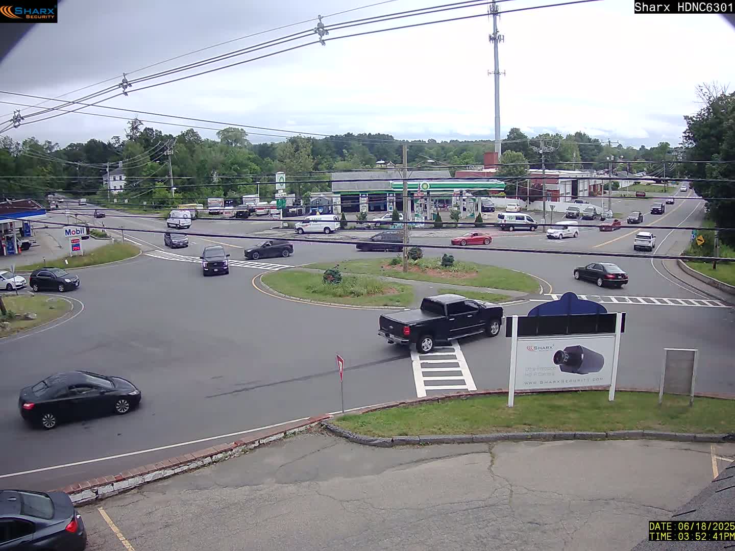 Derry City NH, E Derry Rd/ Chester Rd /E Broadway Derry Village Junction Live Cam - Derry, Rockingham, New Hampshire, USA