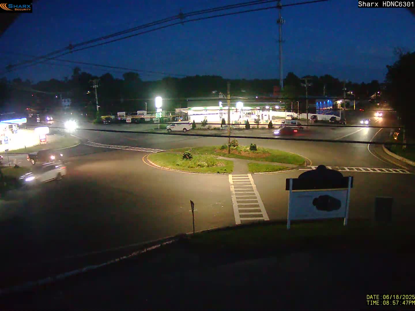 Derry City NH, E Derry Rd/ Chester Rd /E Broadway Derry Village Junction Live Cam - Derry, Rockingham, New Hampshire, USA