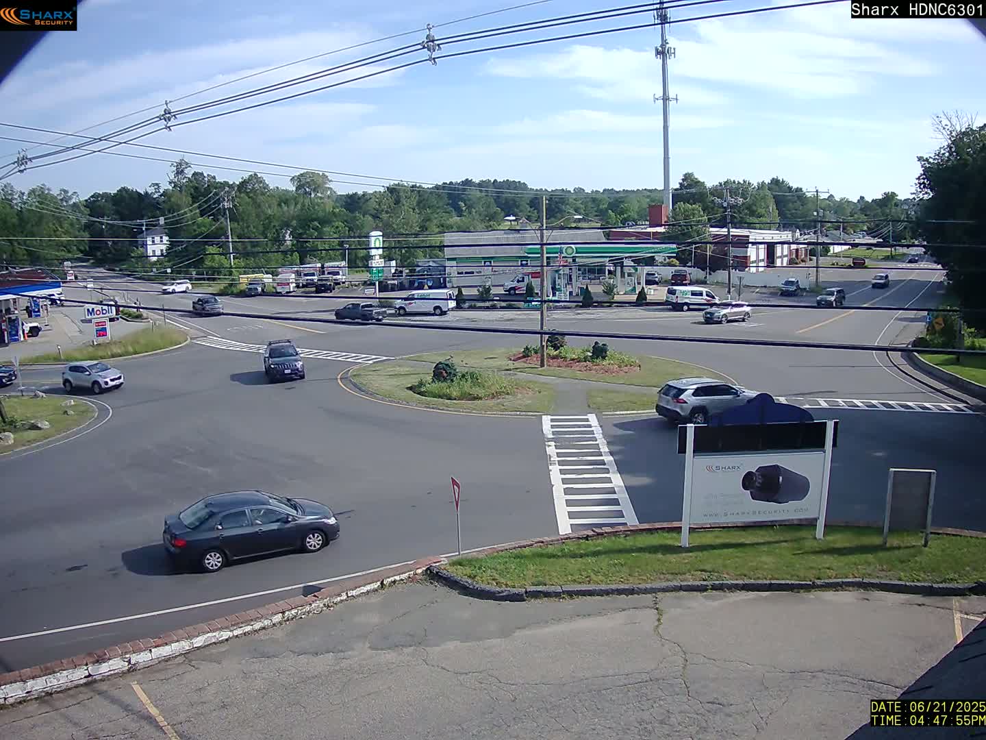 Derry City NH, E Derry Rd/ Chester Rd /E Broadway Derry Village Junction Live Cam - Derry, Rockingham, New Hampshire, USA