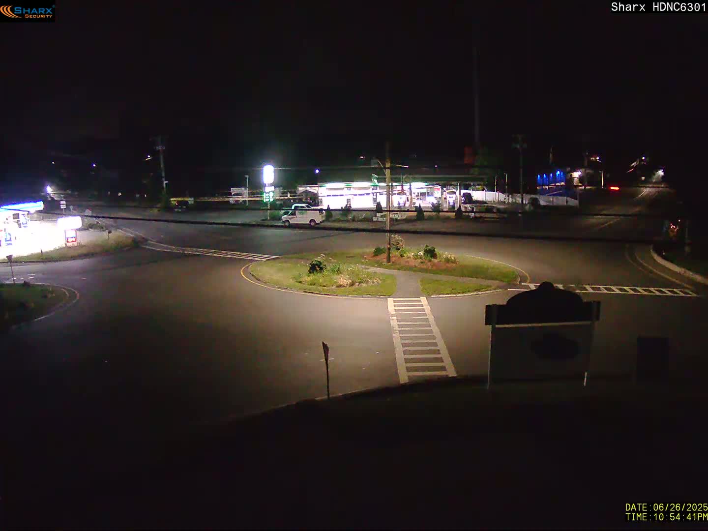 Derry City NH, E Derry Rd/ Chester Rd /E Broadway Derry Village Junction Live Cam - Derry, Rockingham, New Hampshire, USA