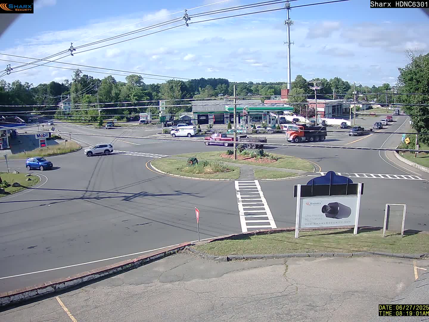 Derry City NH, E Derry Rd/ Chester Rd /E Broadway Derry Village Junction Live Cam - Derry, Rockingham, New Hampshire, USA