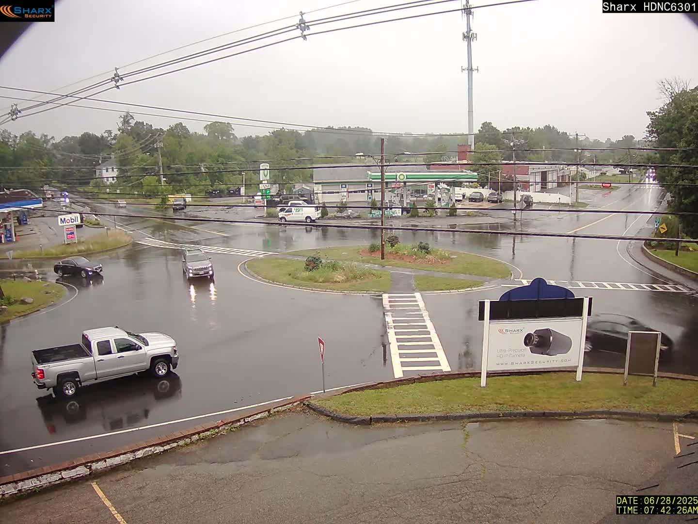 Derry City NH, E Derry Rd/ Chester Rd /E Broadway Derry Village Junction Live Cam - Derry, Rockingham, New Hampshire, USA