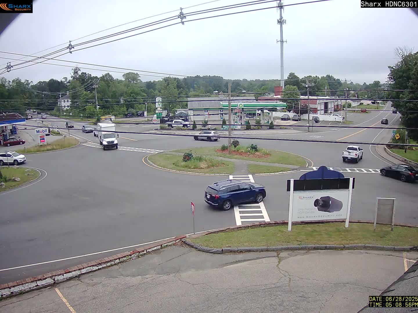 Derry City NH, E Derry Rd/ Chester Rd /E Broadway Derry Village Junction Live Cam - Derry, Rockingham, New Hampshire, USA