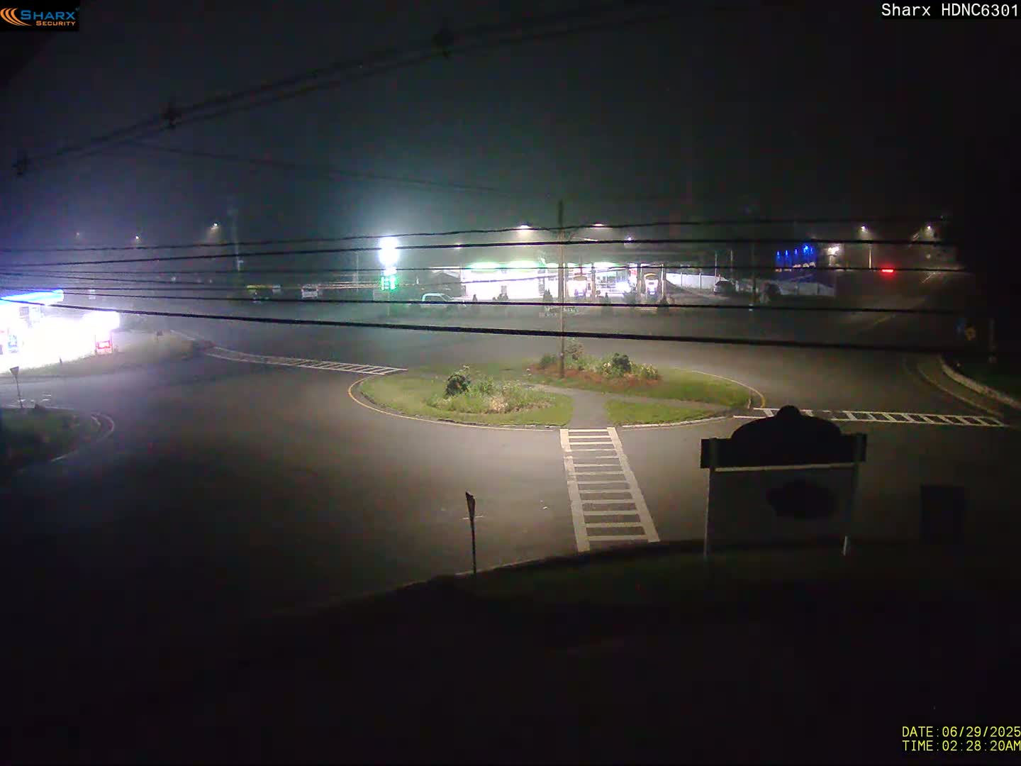 Derry City NH, E Derry Rd/ Chester Rd /E Broadway Derry Village Junction Live Cam - Derry, Rockingham, New Hampshire, USA