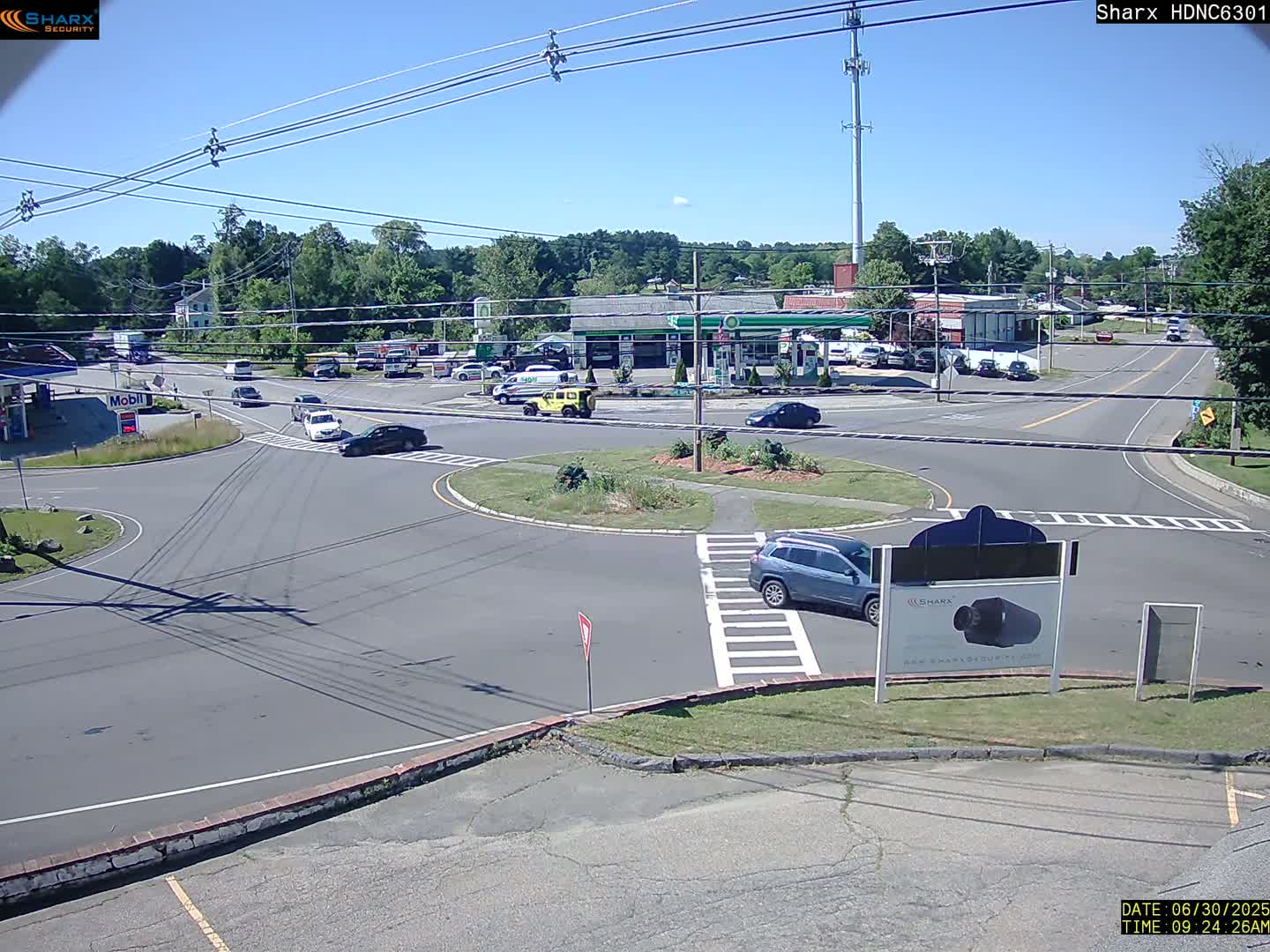 Derry City NH, E Derry Rd/ Chester Rd /E Broadway Derry Village Junction Live Cam - Derry, Rockingham, New Hampshire, USA