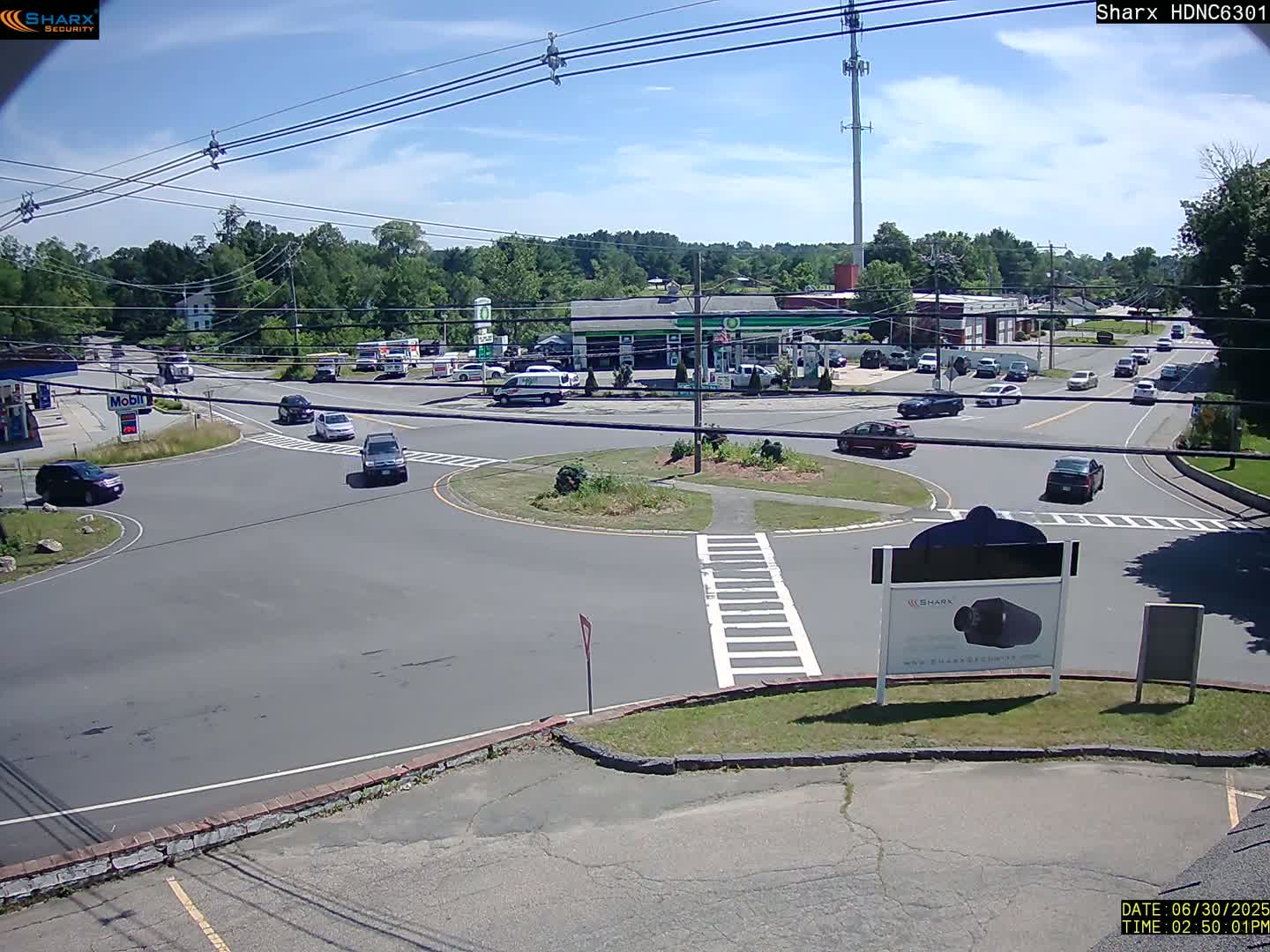 Derry City NH, E Derry Rd/ Chester Rd /E Broadway Derry Village Junction Live Cam - Derry, Rockingham, New Hampshire, USA