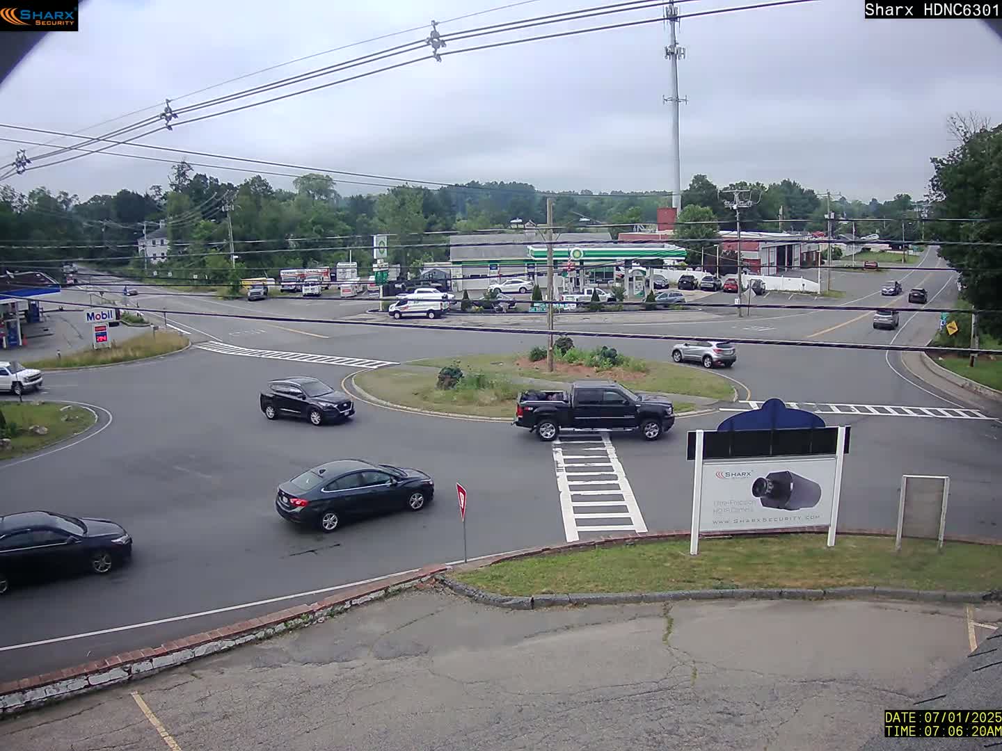 Derry City NH, E Derry Rd/ Chester Rd /E Broadway Derry Village Junction Live Cam - Derry, Rockingham, New Hampshire, USA
