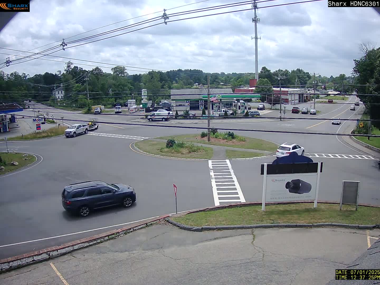 Derry City NH, E Derry Rd/ Chester Rd /E Broadway Derry Village Junction Live Cam - Derry, Rockingham, New Hampshire, USA