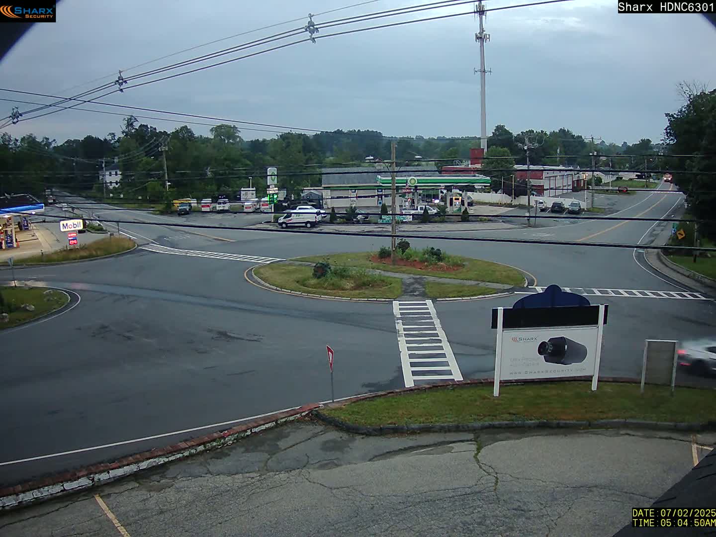 Derry City NH, E Derry Rd/ Chester Rd /E Broadway Derry Village Junction Live Cam - Derry, Rockingham, New Hampshire, USA