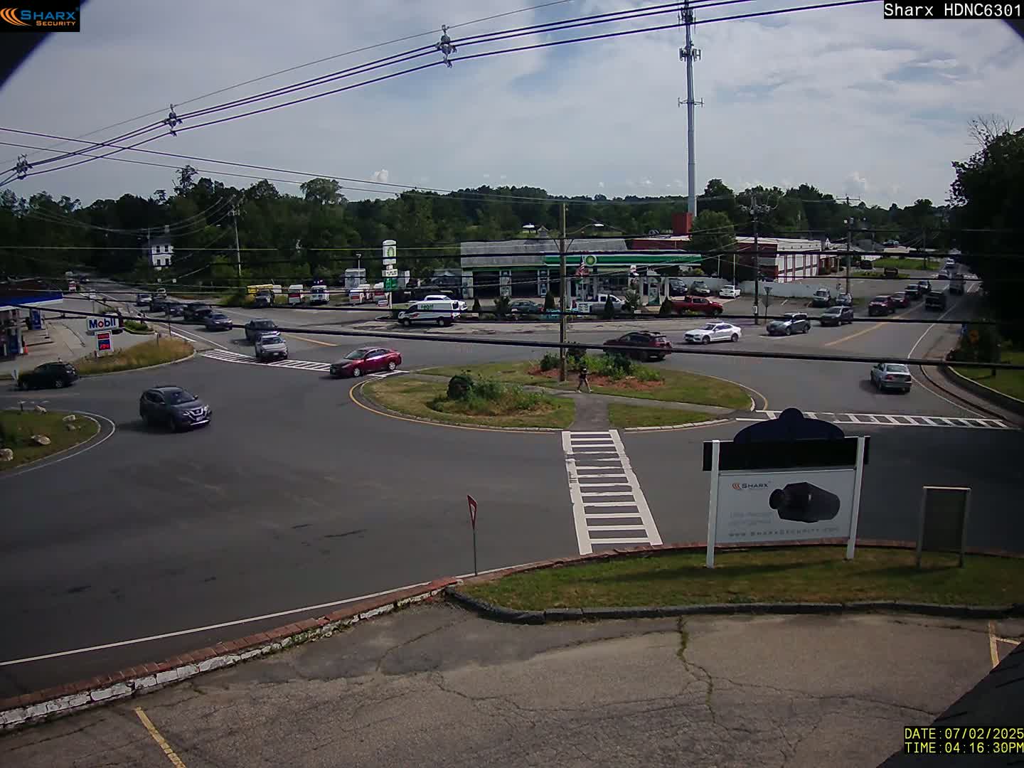 Derry City NH, E Derry Rd/ Chester Rd /E Broadway Derry Village Junction Live Cam - Derry, Rockingham, New Hampshire, USA