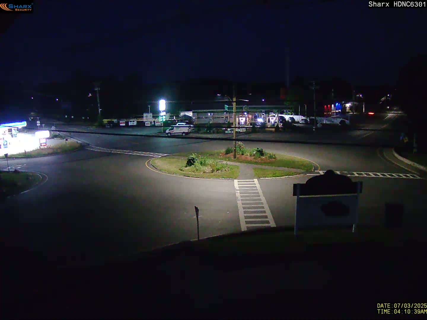 Derry City NH, E Derry Rd/ Chester Rd /E Broadway Derry Village Junction Live Cam - Derry, Rockingham, New Hampshire, USA