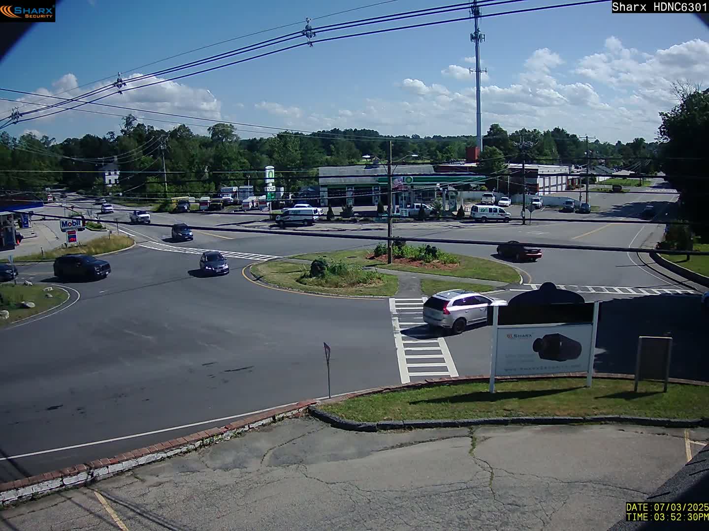 Derry City NH, E Derry Rd/ Chester Rd /E Broadway Derry Village Junction Live Cam - Derry, Rockingham, New Hampshire, USA