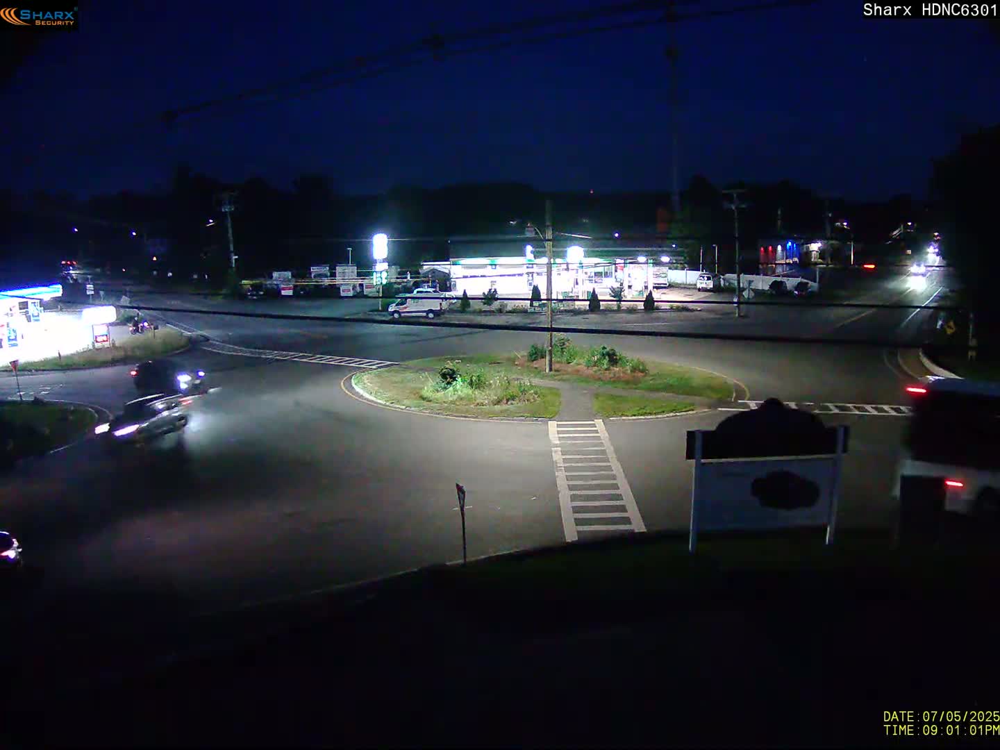 Derry City NH, E Derry Rd/ Chester Rd /E Broadway Derry Village Junction Live Cam - Derry, Rockingham, New Hampshire, USA