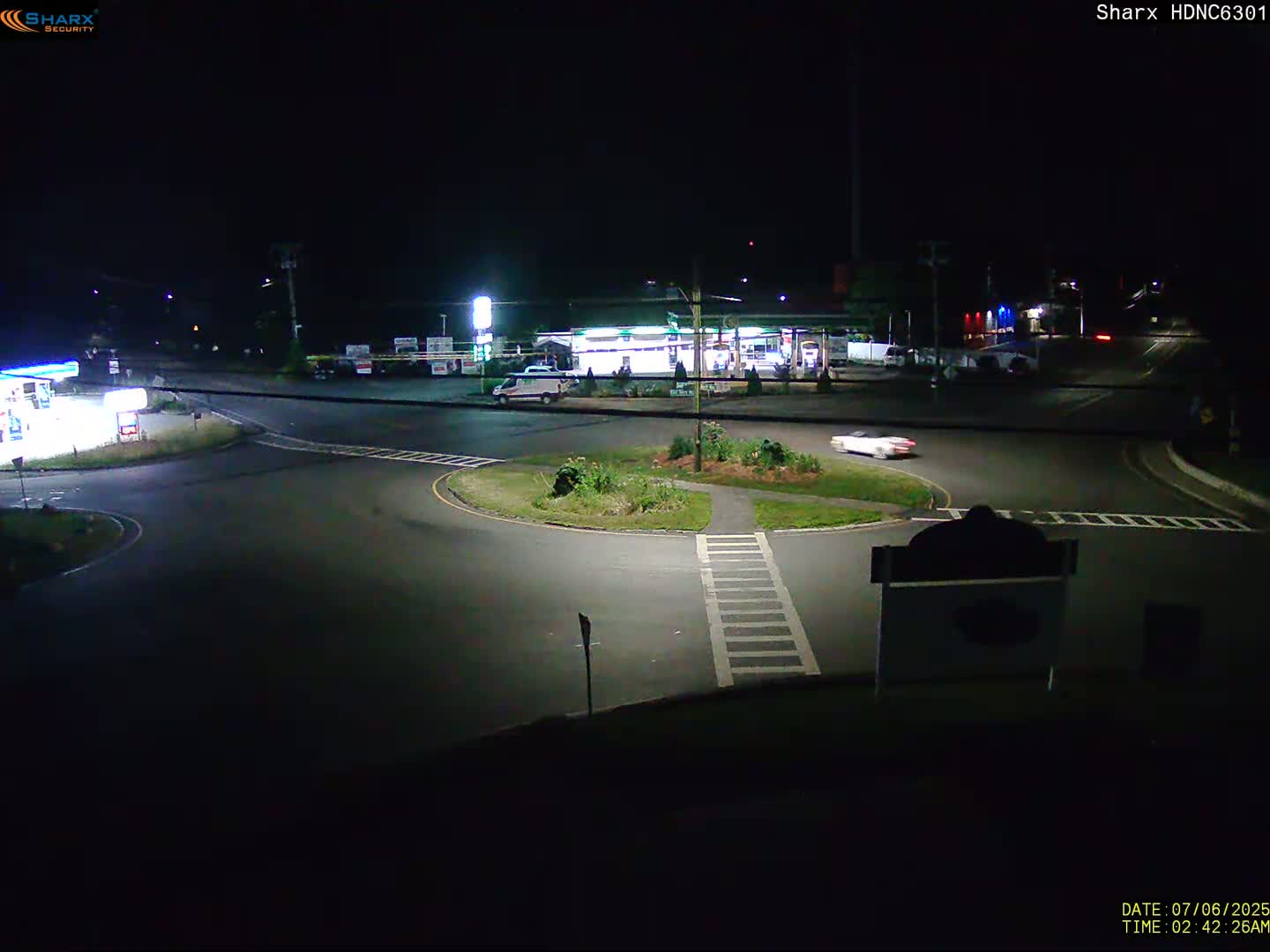 Derry City NH, E Derry Rd/ Chester Rd /E Broadway Derry Village Junction Live Cam - Derry, Rockingham, New Hampshire, USA