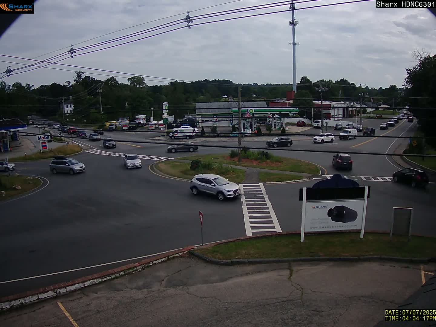Derry City NH, E Derry Rd/ Chester Rd /E Broadway Derry Village Junction Live Cam - Derry, Rockingham, New Hampshire, USA