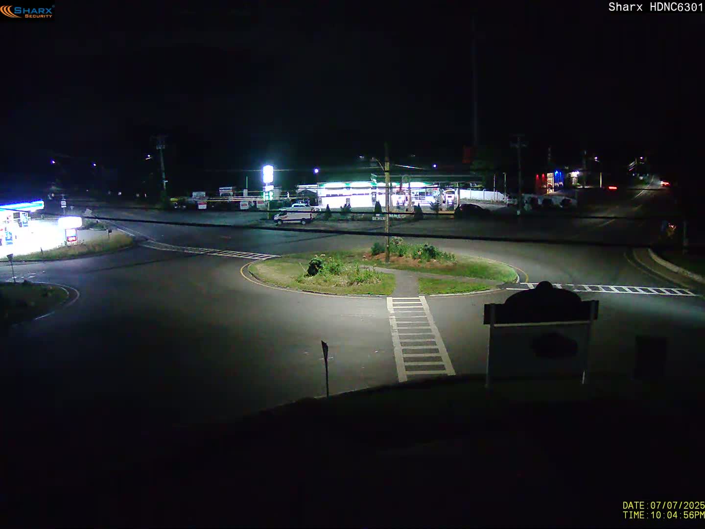 Derry City NH, E Derry Rd/ Chester Rd /E Broadway Derry Village Junction Live Cam - Derry, Rockingham, New Hampshire, USA