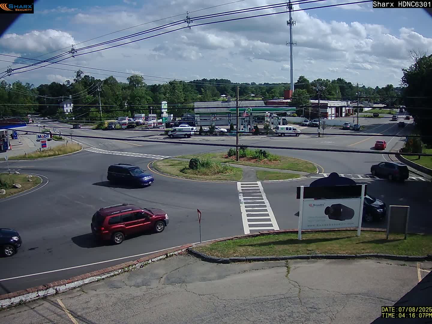 Derry City NH, E Derry Rd/ Chester Rd /E Broadway Derry Village Junction Live Cam - Derry, Rockingham, New Hampshire, USA