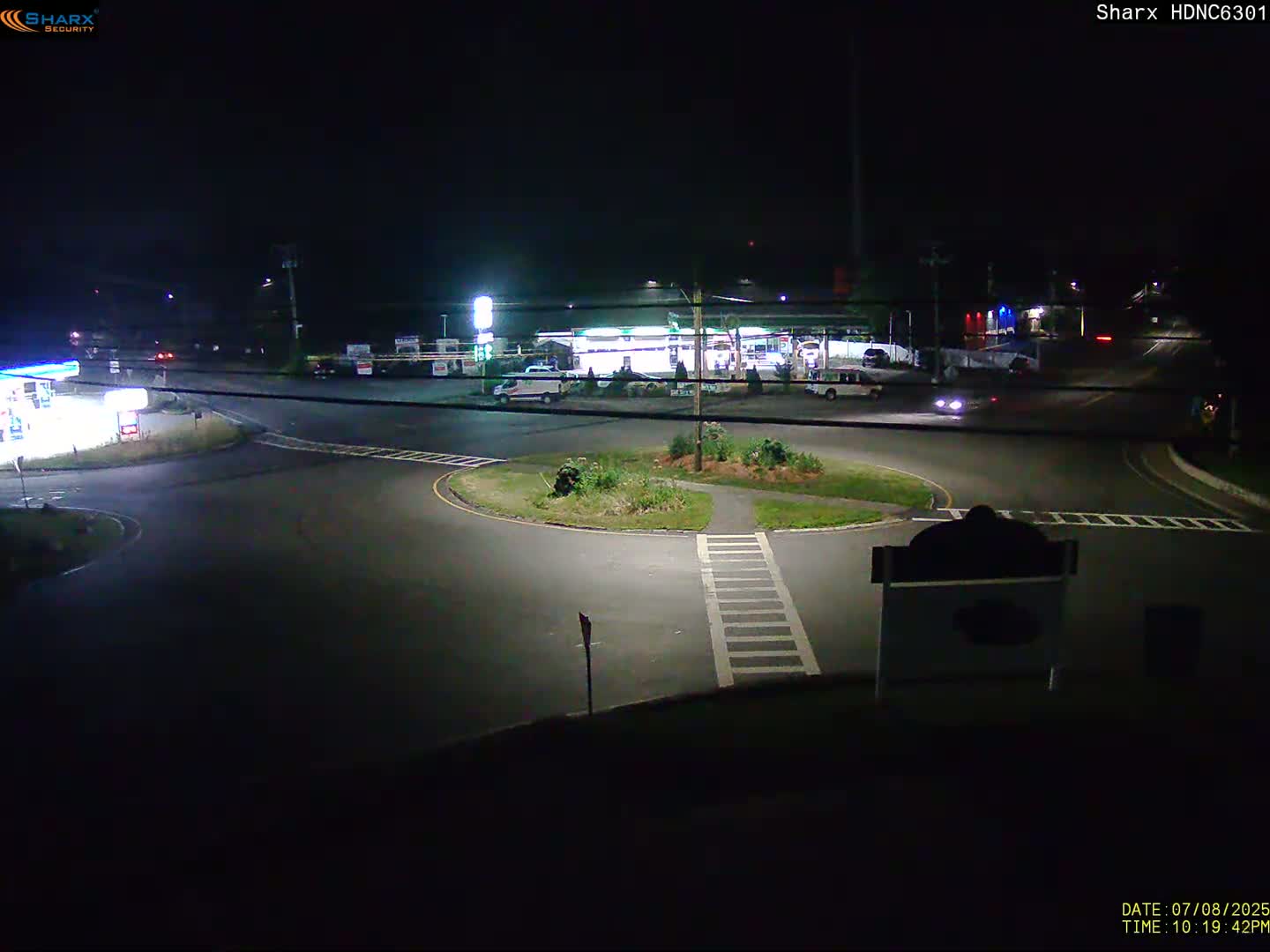 Derry City NH, E Derry Rd/ Chester Rd /E Broadway Derry Village Junction Live Cam - Derry, Rockingham, New Hampshire, USA