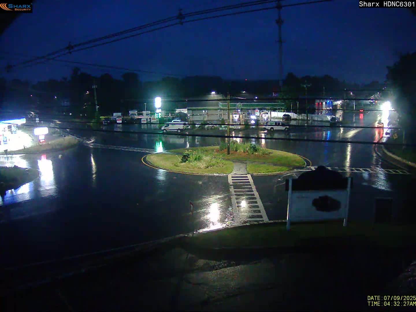 Derry City NH, E Derry Rd/ Chester Rd /E Broadway Derry Village Junction Live Cam - Derry, Rockingham, New Hampshire, USA