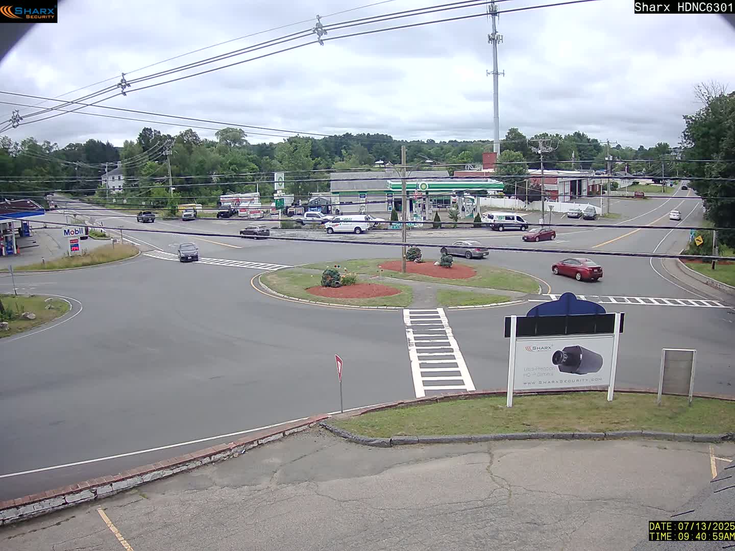 Derry City NH, E Derry Rd/ Chester Rd /E Broadway Derry Village Junction Live Cam - Derry, Rockingham, New Hampshire, USA