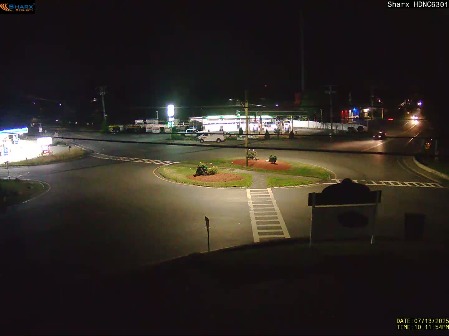 Derry City NH, E Derry Rd/ Chester Rd /E Broadway Derry Village Junction Live Cam - Derry, Rockingham, New Hampshire, USA