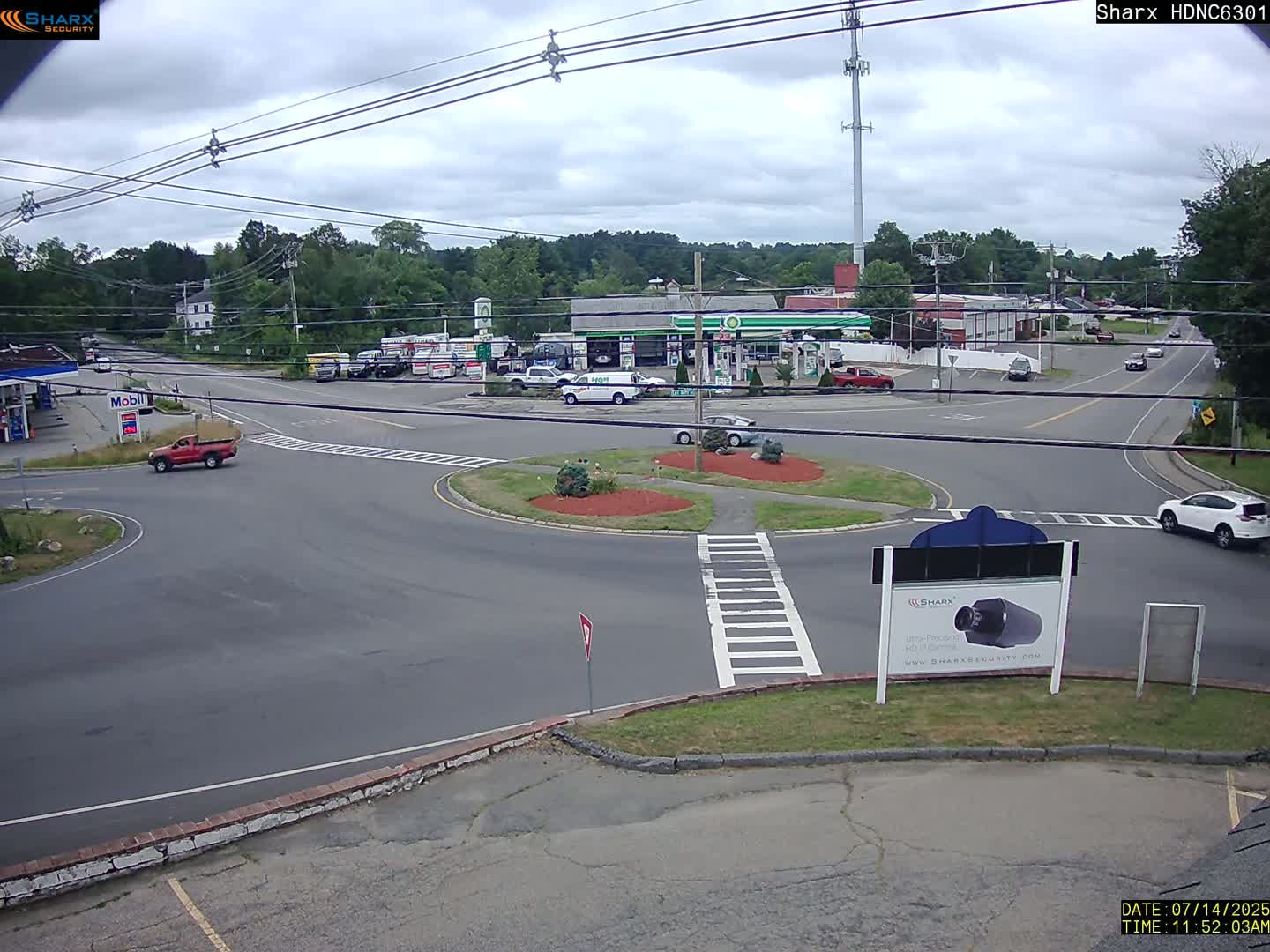 Derry City NH, E Derry Rd/ Chester Rd /E Broadway Derry Village Junction Live Cam - Derry, Rockingham, New Hampshire, USA