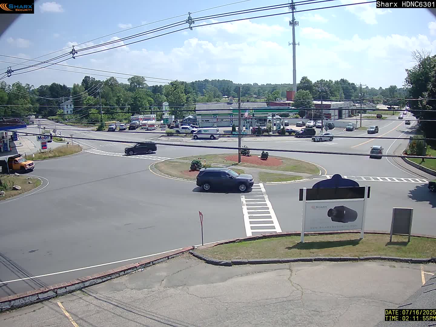 Derry City NH, E Derry Rd/ Chester Rd /E Broadway Derry Village Junction Live Cam - Derry, Rockingham, New Hampshire, USA