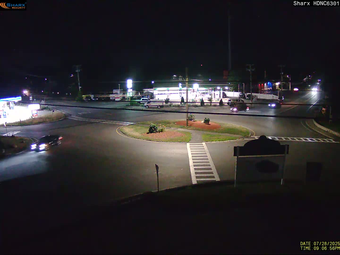Derry City NH, E Derry Rd/ Chester Rd /E Broadway Derry Village Junction Live Cam - Derry, Rockingham, New Hampshire, USA