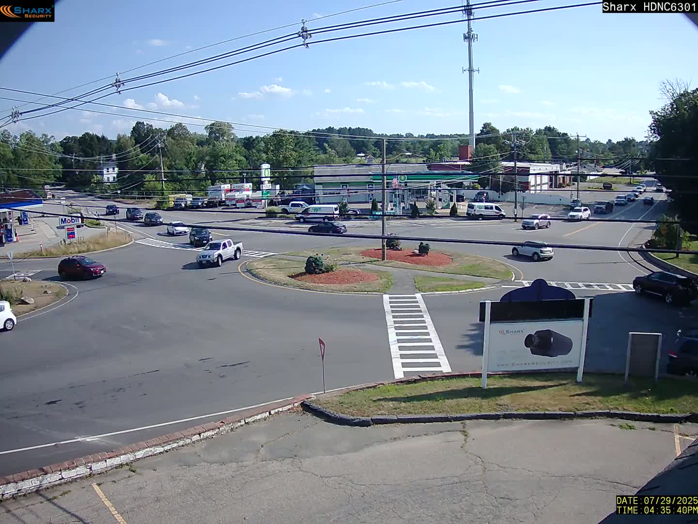 Derry City NH, E Derry Rd/ Chester Rd /E Broadway Derry Village Junction Live Cam - Derry, Rockingham, New Hampshire, USA