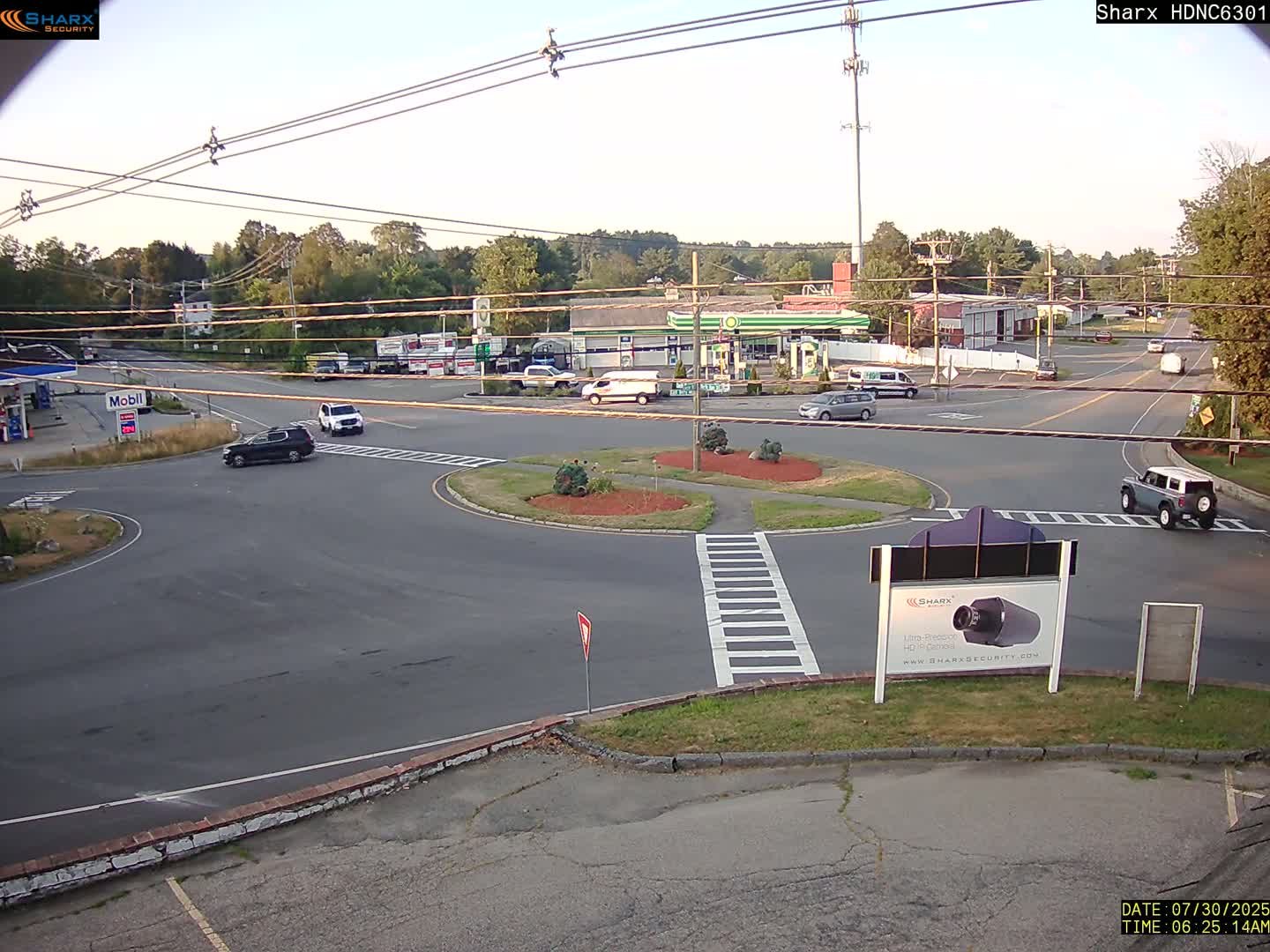 Derry City NH, E Derry Rd/ Chester Rd /E Broadway Derry Village Junction Live Cam - Derry, Rockingham, New Hampshire, USA