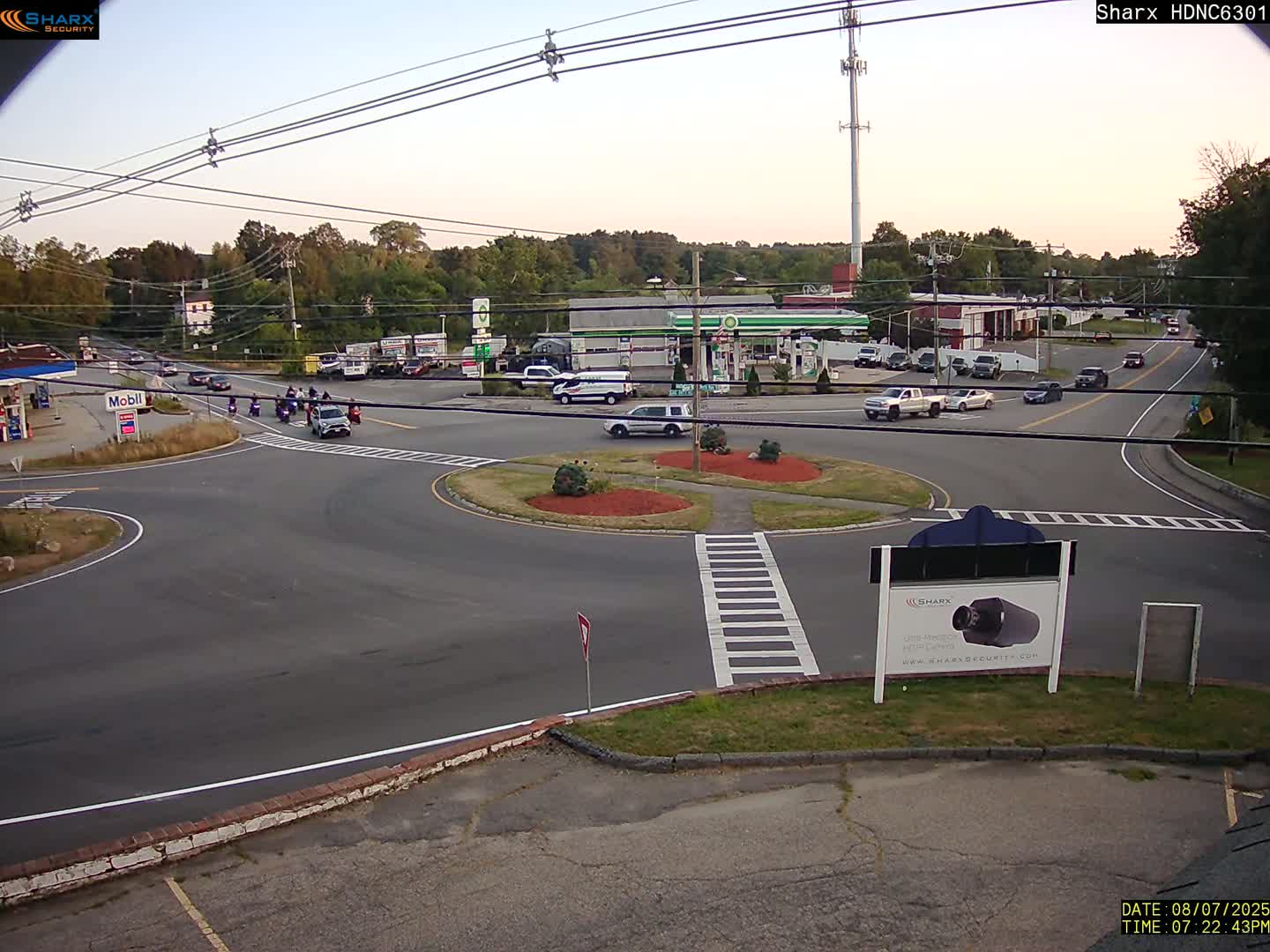 Derry City NH, E Derry Rd/ Chester Rd /E Broadway Derry Village Junction Live Cam - Derry, Rockingham, New Hampshire, USA