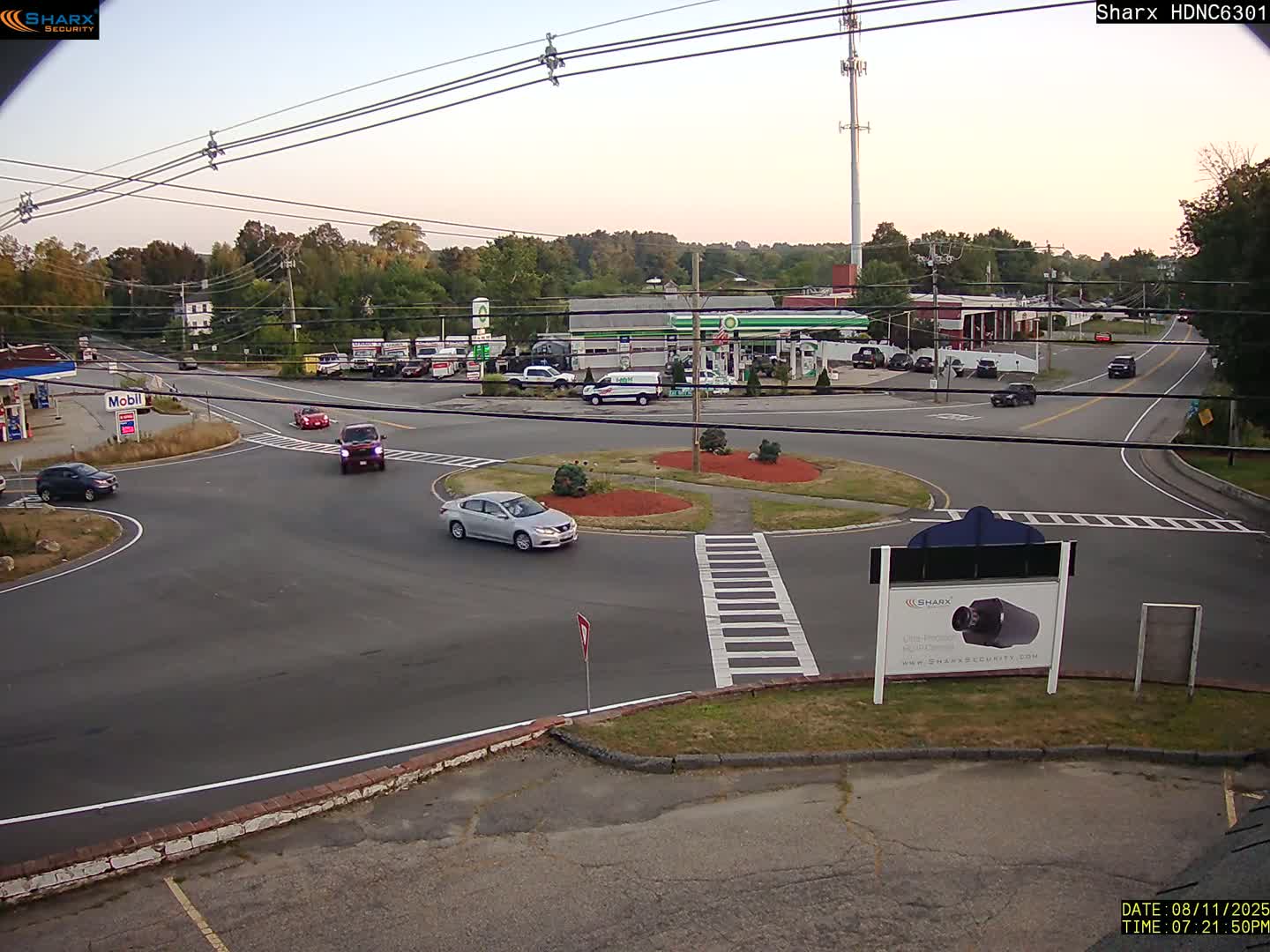 Derry City NH, E Derry Rd/ Chester Rd /E Broadway Derry Village Junction Live Cam - Derry, Rockingham, New Hampshire, USA