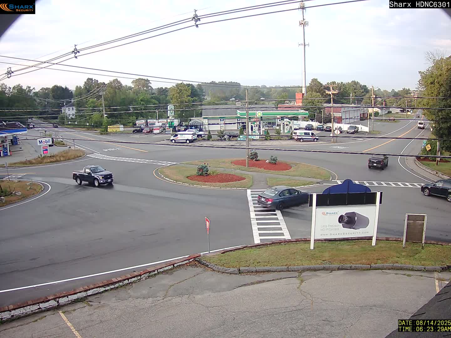 Derry City NH, E Derry Rd/ Chester Rd /E Broadway Derry Village Junction Live Cam - Derry, Rockingham, New Hampshire, USA