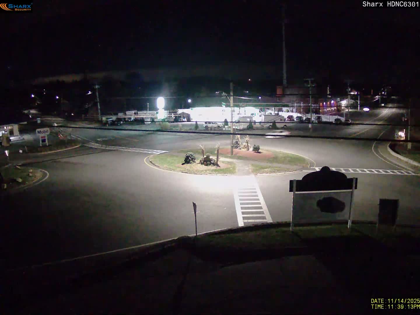 Derry City NH, E Derry Rd/ Chester Rd /E Broadway Derry Village Junction Live Cam - Derry, Rockingham, New Hampshire, USA