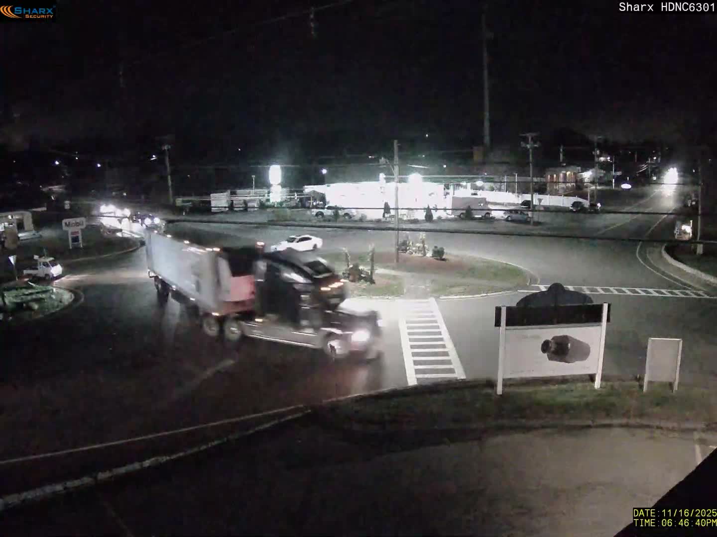 Derry City NH, E Derry Rd/ Chester Rd /E Broadway Derry Village Junction Live Cam - Derry, Rockingham, New Hampshire, USA