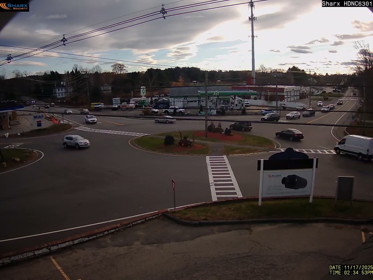 Derry City NH, E Derry Rd/ Chester Rd /E Broadway Derry Village Junction Live Cam - Derry, Rockingham, New Hampshire, USA