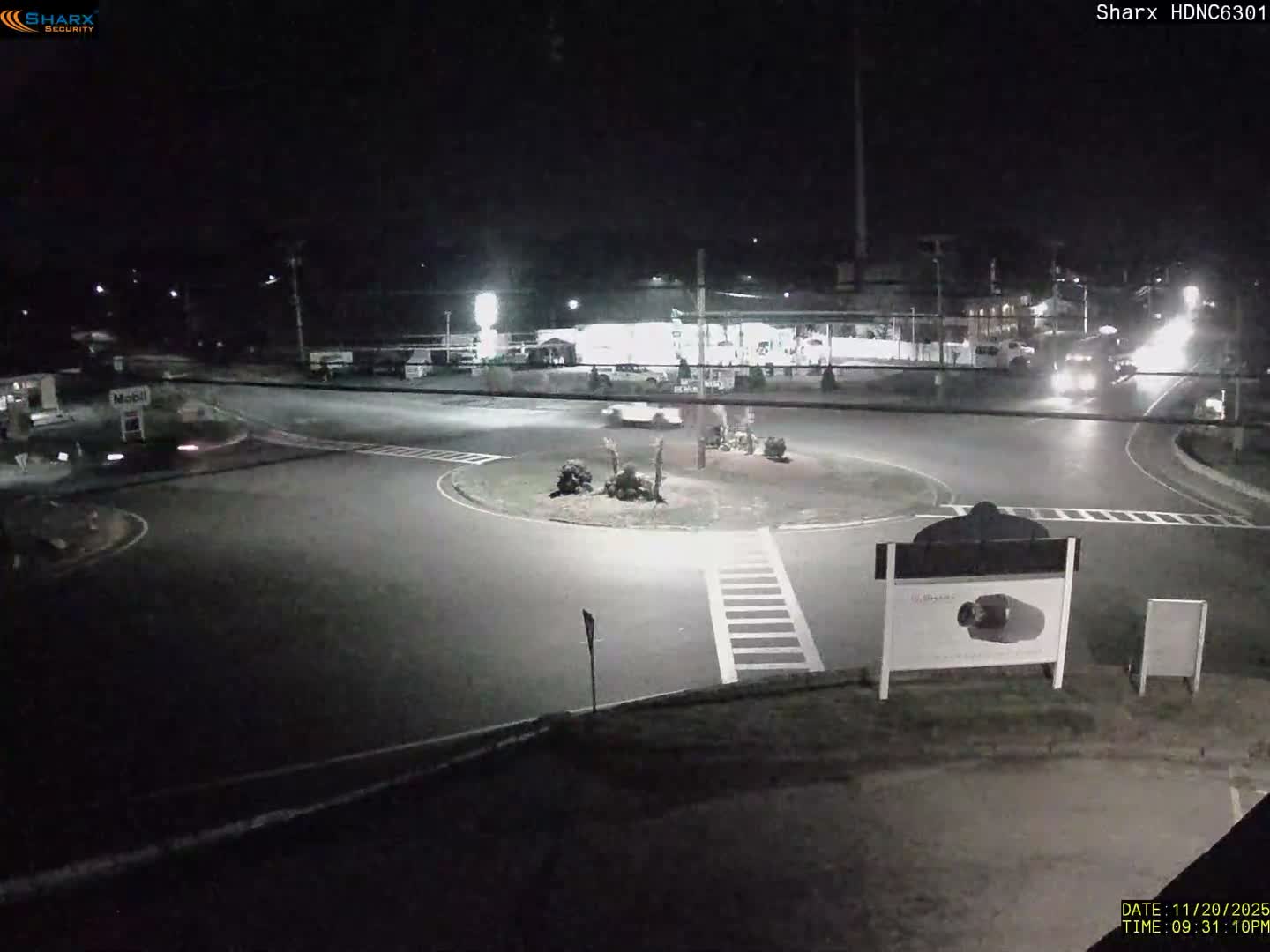 Derry City NH, E Derry Rd/ Chester Rd /E Broadway Derry Village Junction Live Cam - Derry, Rockingham, New Hampshire, USA